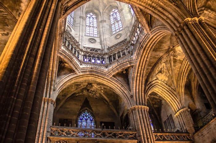Кафедральный собор Барселоны: Интерьер собора