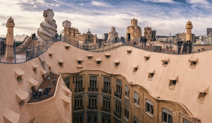 Что посмотреть в Барселоне из работ Гауди: Дом Мила
