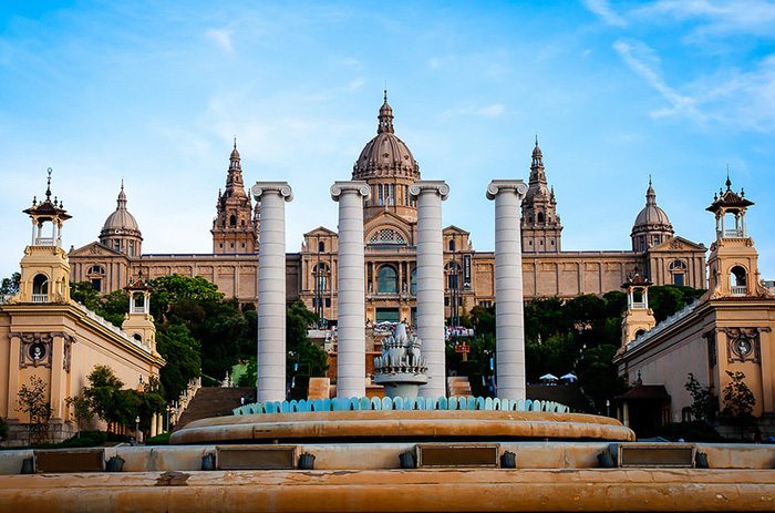 Barcelona Card - туристическая карта скидок Национальный музей искусства Каталонии