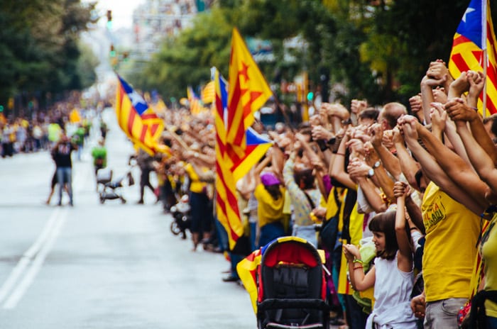 Отношение каталонцев к иностранцам