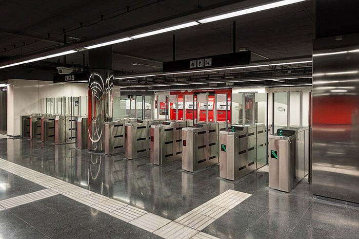 Метро в Барселоне