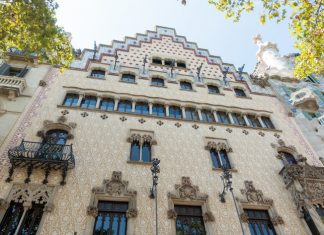 Красивые дома Барселоны: дом Амалье