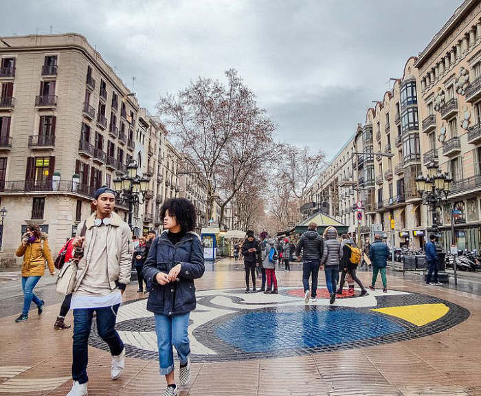 Где в Барселоне заняться шопингом?