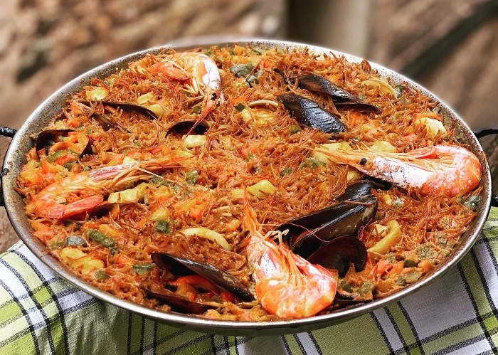 Какими классическими блюдами славится каталонская кухня