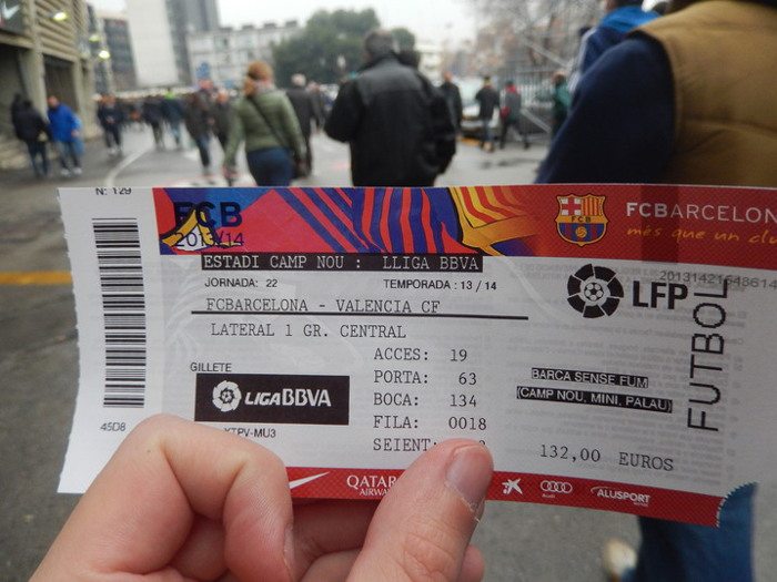 Билеты на матч барселоны. Билет на матч. Билеты в Барселону. Билет до Барселоны. Билет на самолет в Барселону.
