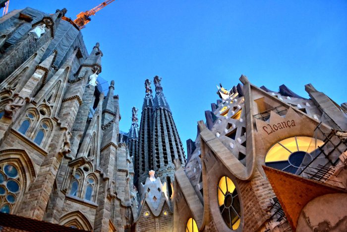 Святое Семейство в Барселоне: внешние фасады