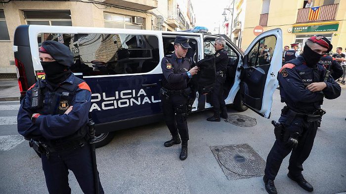Меры пресечения полиции Испании