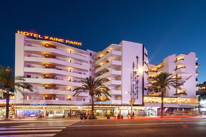 Отель в Ллорет де Мар для настоящих тусовщиков – Xaine Park
