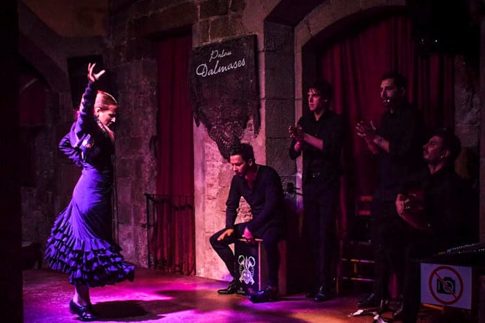 Посмотреть фламенко в Барселоне: Фламенко во Дворце Далмасес