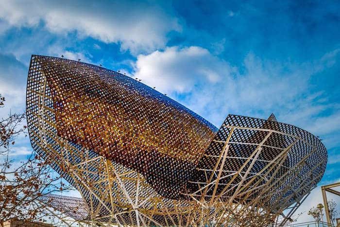 Смелая архитектура в Барселоне: Рыба Фрэнка Гери