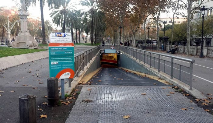 Где парковаться в Барселоне автовладельцам