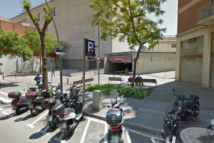 Где парковаться в Барселоне