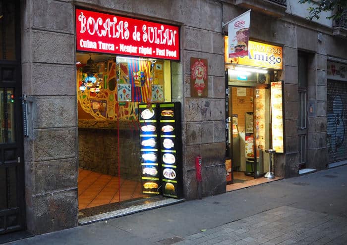 Дешево поесть в Барселоне: BOCATAS DE SULTAN