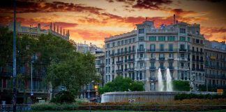Площадь Каталонии - самый центр Барселоны
