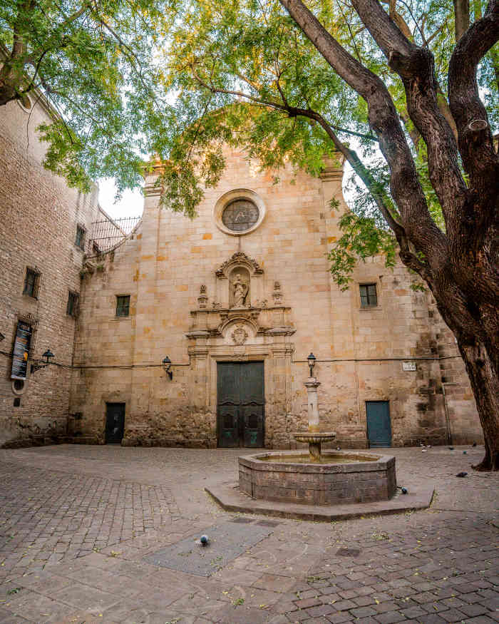 Plaça de Sant Felip Neri