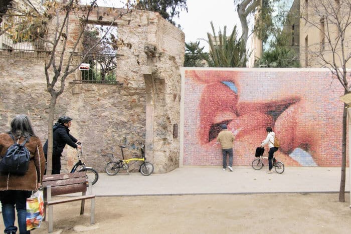 Готическая Барселона: "Стена поцелуев"