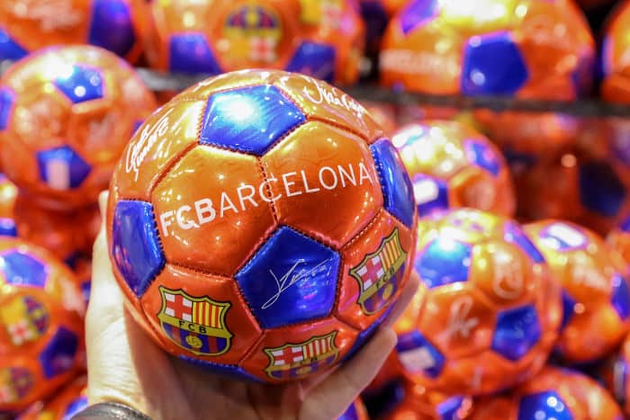 Сувениры футбольного клуба «Барселона»