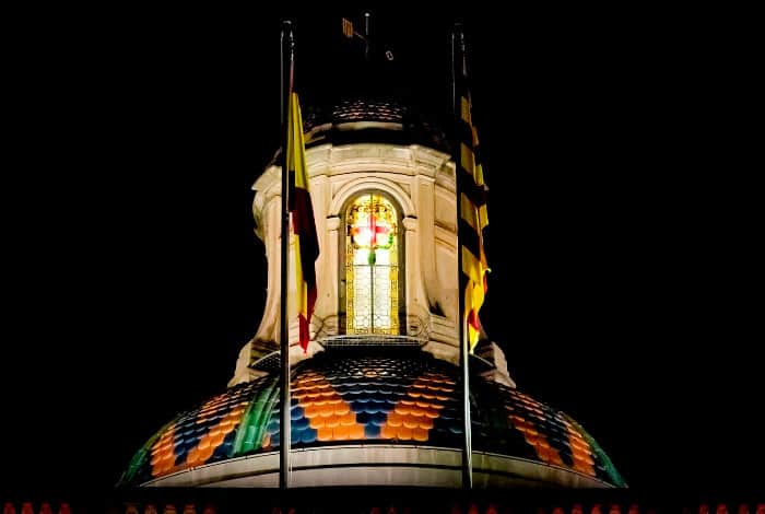 Здания мэрии и правительства Каталонии