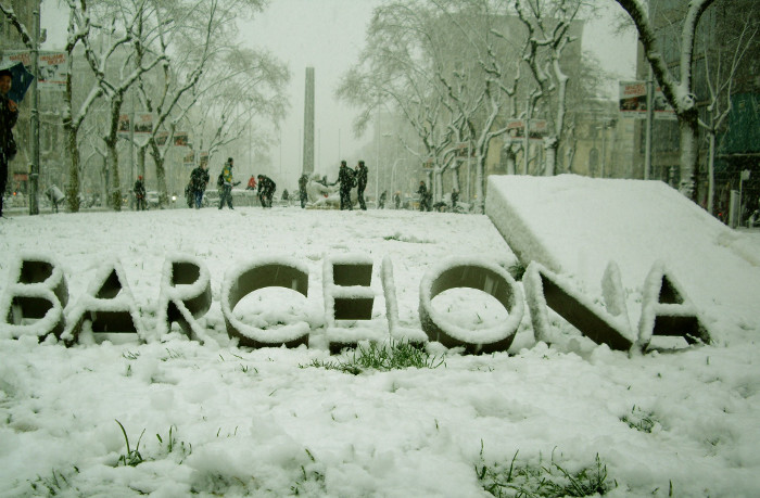 Снег в каталонской столице