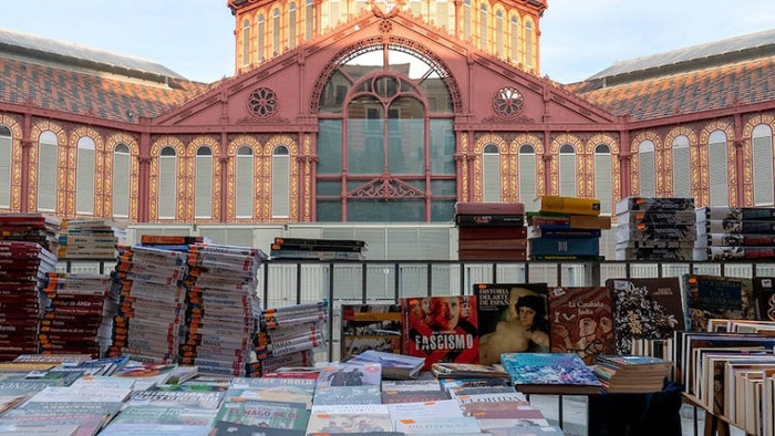 блошиный рынок Барселоны Dominical de Sant Antoni