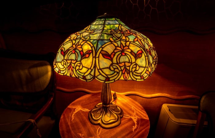 Лампа в доме Бальо